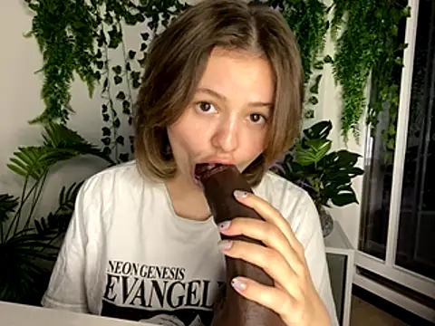 MoonIvy  online show from 11/02/25, 05:18