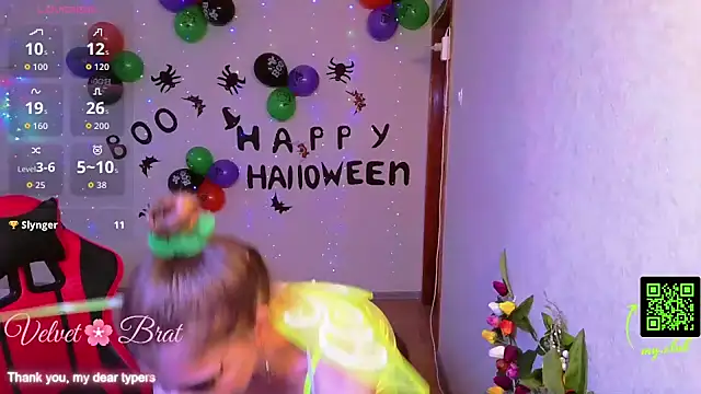 QueenInSilence online show from 10/31/25, 10:16