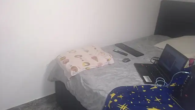 Snapshot of habdiela chatting on 02/25/26, 03:18 habdiela online show from 02/25/26, 03:18