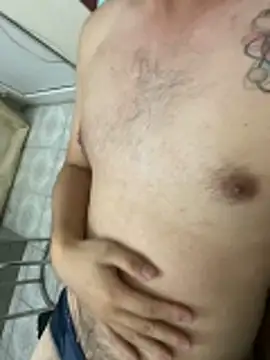 Snapshot of lahungdj12 chatting on 10/28/25, 07:13 lahungdj12 online show from 10/28/25, 07:13