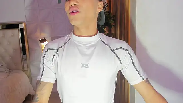 Wyatt Rose online show from 11/27/25, 03:40