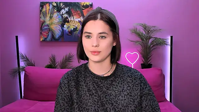 lil angel  online show from 10/27/25, 09:10