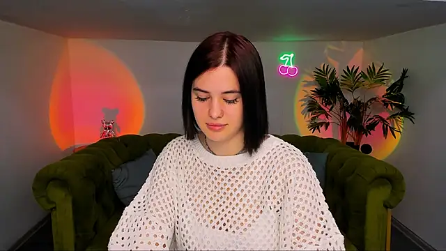 lil angel  online show from 10/26/25, 08:48