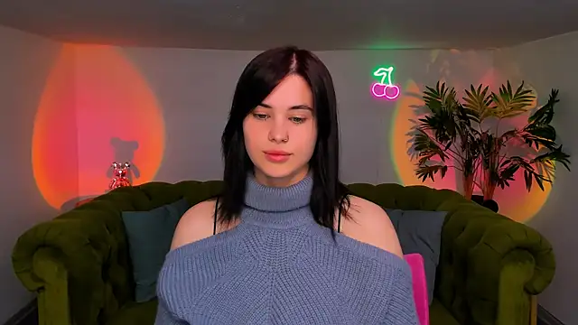 lil angel  online show from 10/13/25, 09:00