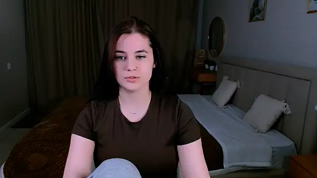 lil angel  online show from 04/05/26, 10:27