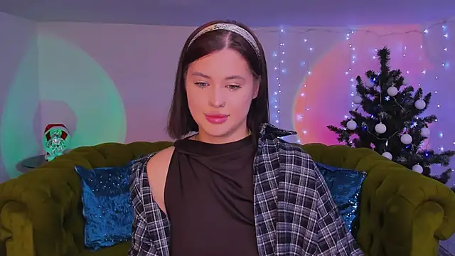 lil angel  online show from 12/16/25, 01:15