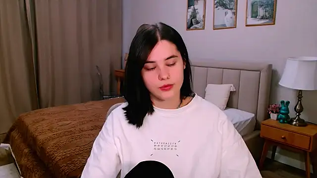 lil angel  online show from 03/04/26, 08:44