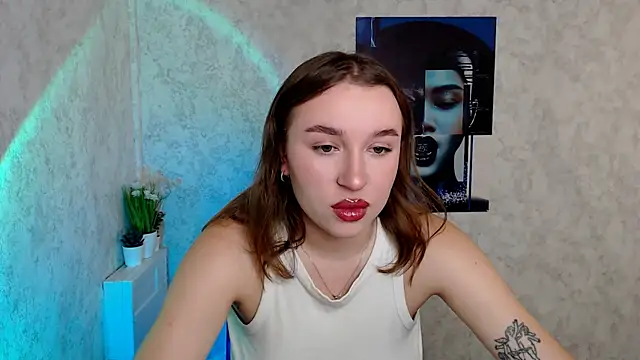 JuliaTopp  online show from 10/29/25, 05:50