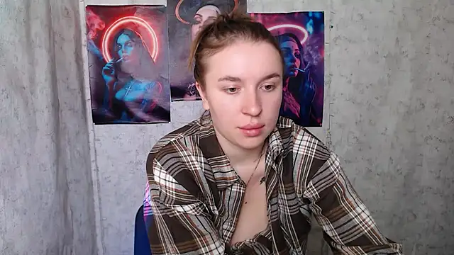 Snapshot of JuliaTopp_ chatting on 09/11/25, 04:45 JuliaTopp online show from 09/11/25, 04:45