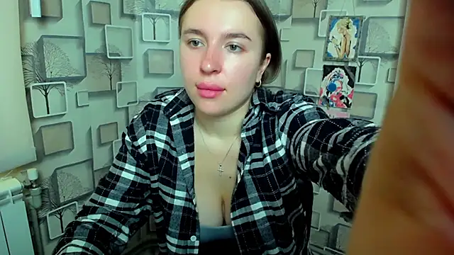Snapshot of JuliaTopp_ chatting on 09/23/25, 05:47 JuliaTopp online show from 09/23/25, 05:47