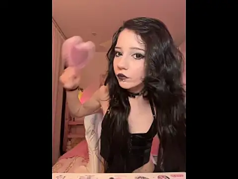 GothikLali online show from 11/21/25, 10:31