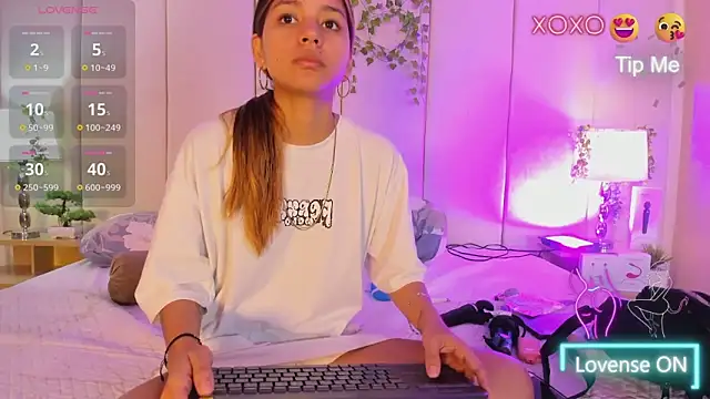 mia rousse25 online show from 04/15/26, 02:06