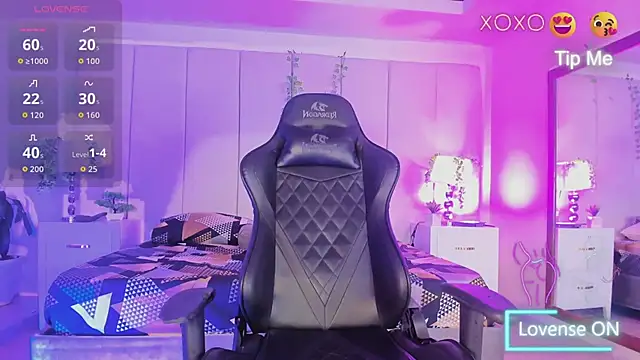 mia rousse25 online show from 04/05/26, 12:17