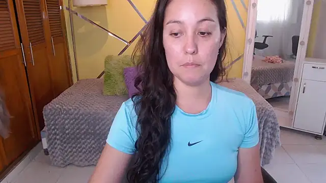 shirleyrojas online show from 10/28/25, 07:57