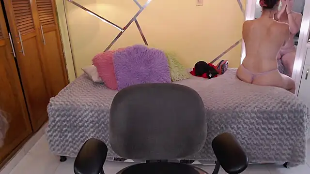 shirleyrojas online show from 10/29/25, 07:46