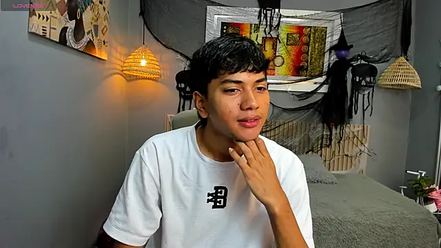 markbowie online show from 10/31/25, 11:40