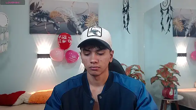 Snapshot of markbowie chatting on 02/12/26, 12:27 markbowie online show from 02/12/26, 12:27