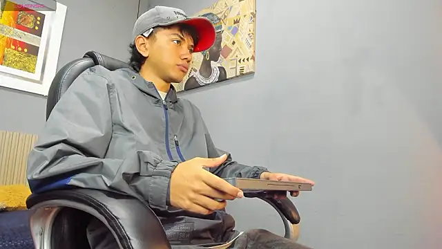 Snapshot of markbowie chatting on 02/10/26, 01:10 markbowie online show from 02/10/26, 01:10