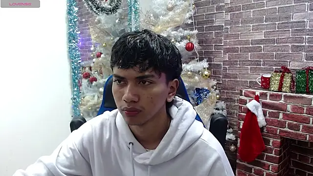 Snapshot of markbowie chatting on 12/22/25, 11:43 markbowie online show from 12/22/25, 11:43