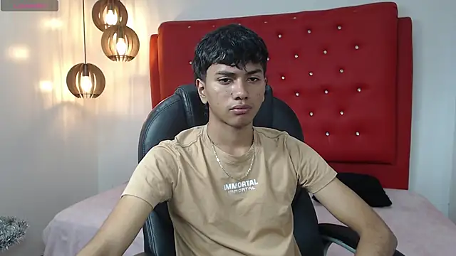 Snapshot of markbowie chatting on 12/21/25, 06:20 markbowie online show from 12/21/25, 06:20