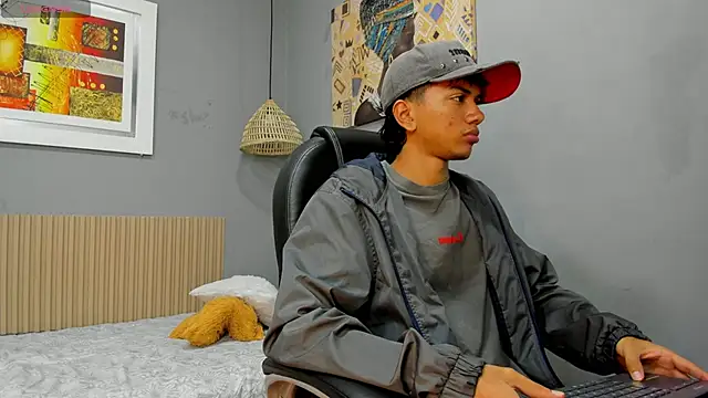 Snapshot of markbowie chatting on 01/09/26, 12:01 markbowie online show from 01/09/26, 12:01