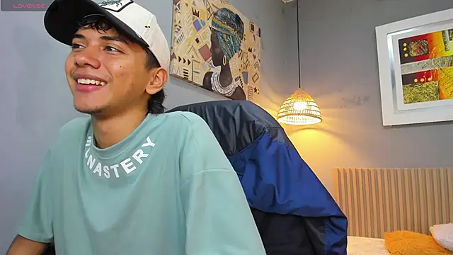 Snapshot of markbowie chatting on 01/16/26, 01:04 markbowie online show from 01/16/26, 01:04