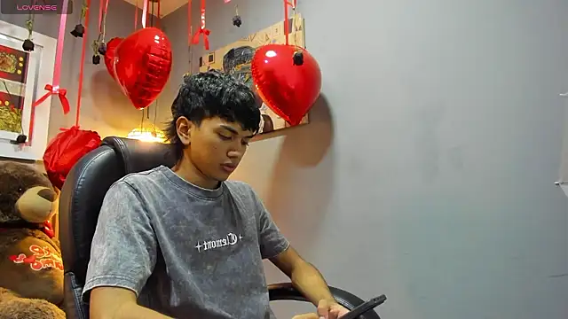 Snapshot of markbowie chatting on 02/21/26, 01:57 markbowie online show from 02/21/26, 01:57