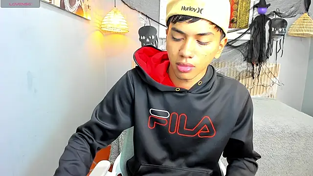 markbowie online show from 10/29/25, 11:42