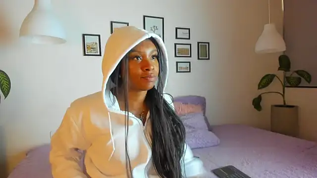 Coco joness online show from 11/16/25, 07:51