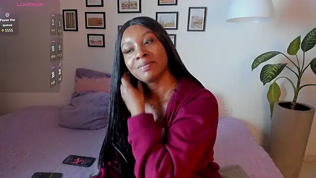 Coco joness online show from 11/02/25, 08:03