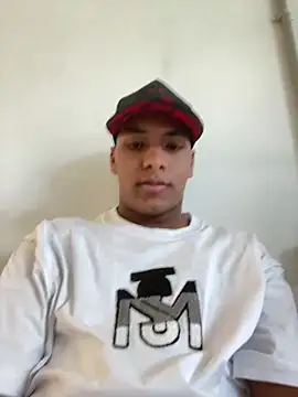 Snapshot of IsaacBlack_ chatting on 09/09/25, 04:05 IsaacBlack online show from 09/09/25, 04:05