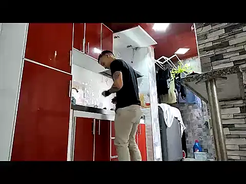 Snapshot of Masterblue_hot chatting on 12/22/25, 07:14 Masterblue hot online show from 12/22/25, 07:14