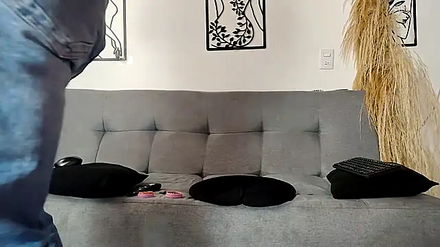 Snapshot of Masterblue_hot chatting on 11/30/25, 02:18 Masterblue hot online show from 11/30/25, 02:18