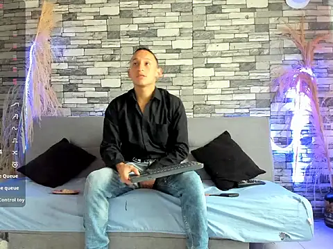 Snapshot of Masterblue_hot chatting on 11/01/25, 06:24 Masterblue hot online show from 11/01/25, 06:24