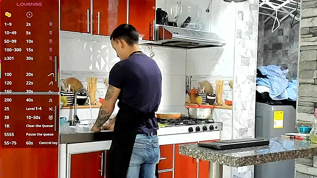 Snapshot of Masterblue_hot chatting on 11/12/25, 08:01 Masterblue hot online show from 11/12/25, 08:01