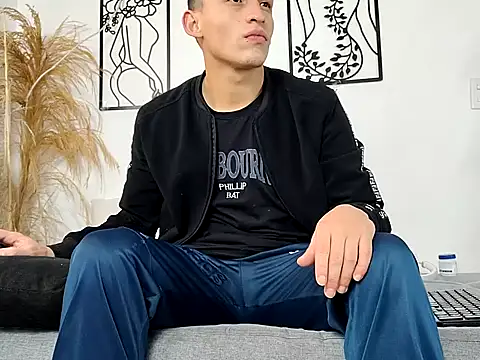 Masterblue hot online show from 02/19/26, 07:44