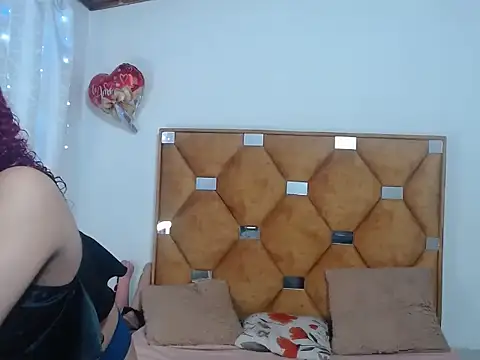 CATTALINAHOT online show from 04/14/26, 03:11