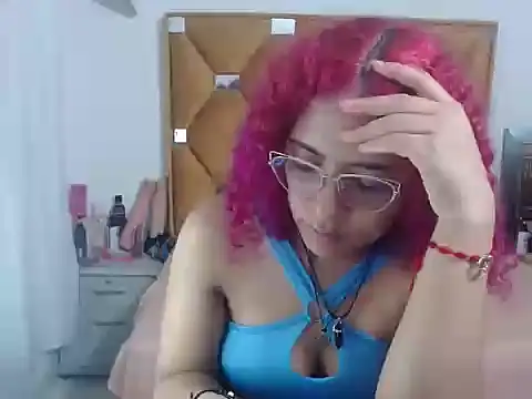 CATTALINAHOT online show from 04/09/26, 06:19