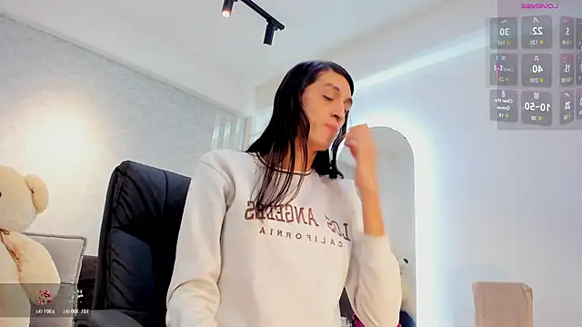 lily cash1 online show from 03/28/26, 12:17