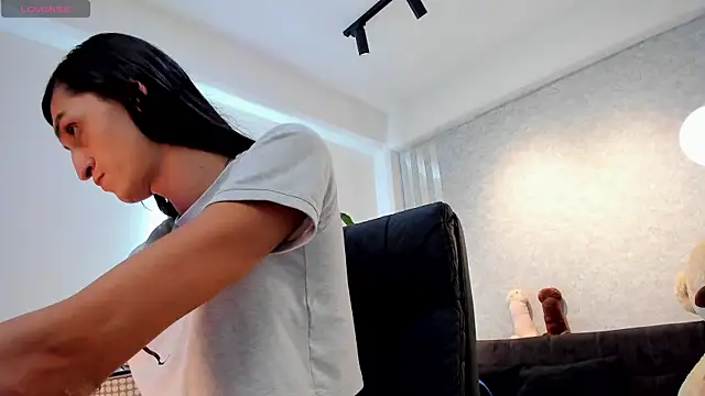 lily cash1 online show from 02/12/26, 01:55