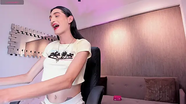 lily cash1 online show from 10/31/25, 07:32