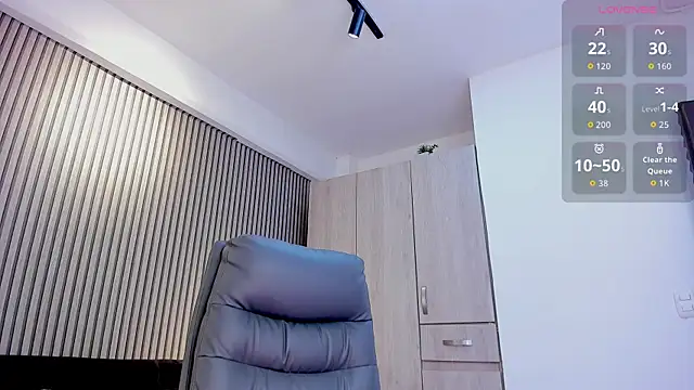 lily cash1 online show from 11/15/25, 08:13