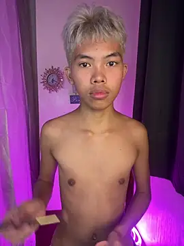 Snapshot of urcumjp chatting on 12/18/25, 09:03 urcumjp online show from 12/18/25, 09:03