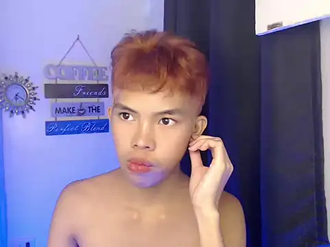 Snapshot of urcumjp chatting on 11/04/25, 01:59 urcumjp online show from 11/04/25, 01:59