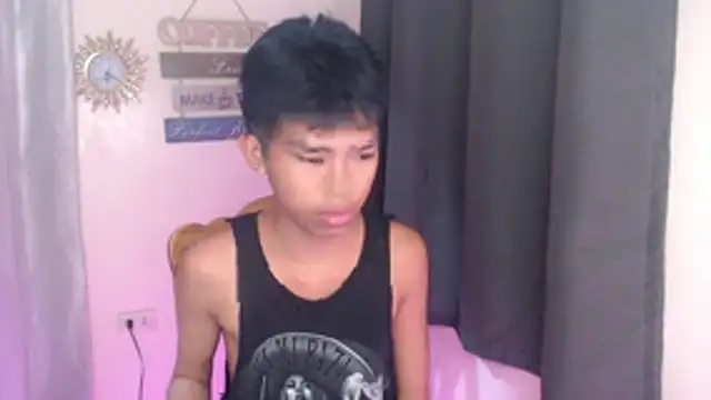 Snapshot of urcumjp chatting on 12/02/25, 02:19 urcumjp online show from 12/02/25, 02:19