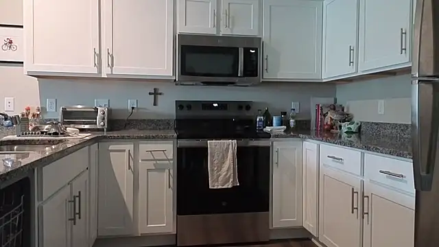 bambifarrina online show from 10/18/25, 02:41