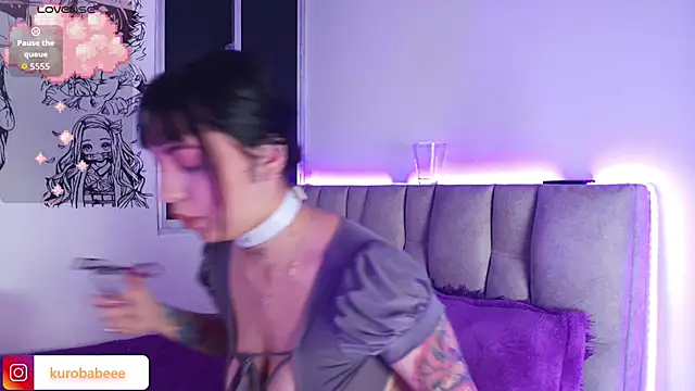 Kuro Vall online show from 12/15/25, 07:20