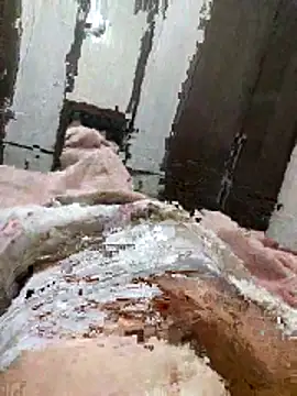 Gustavo198045 online show from 11/17/25, 03:54