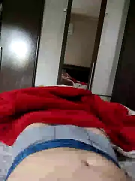 Gustavo198045 online show from 11/12/25, 11:36