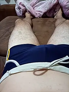 Gustavo198045 online show from 04/08/26, 11:39